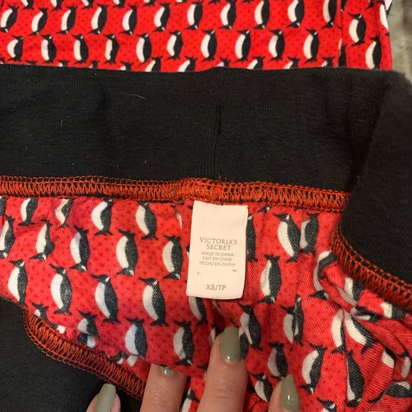 Victoria secret pajamas - Picture 3 of 3